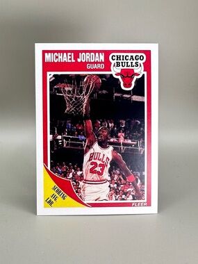 Michael Jordan 1989 Fleer #21 Novelty Basketball Card. Chicago Bulls.